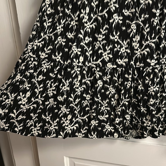 Universal Thread Dress - Picture 7 of 7